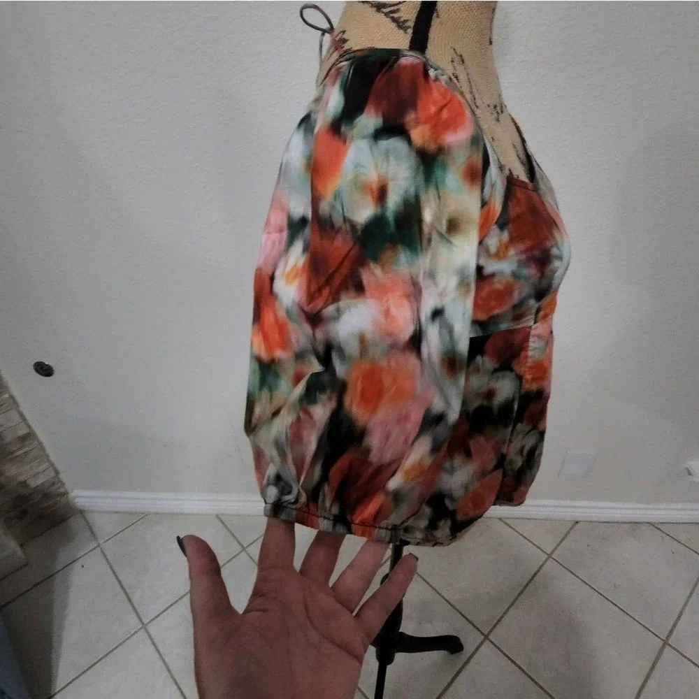 J. Crew excellent please